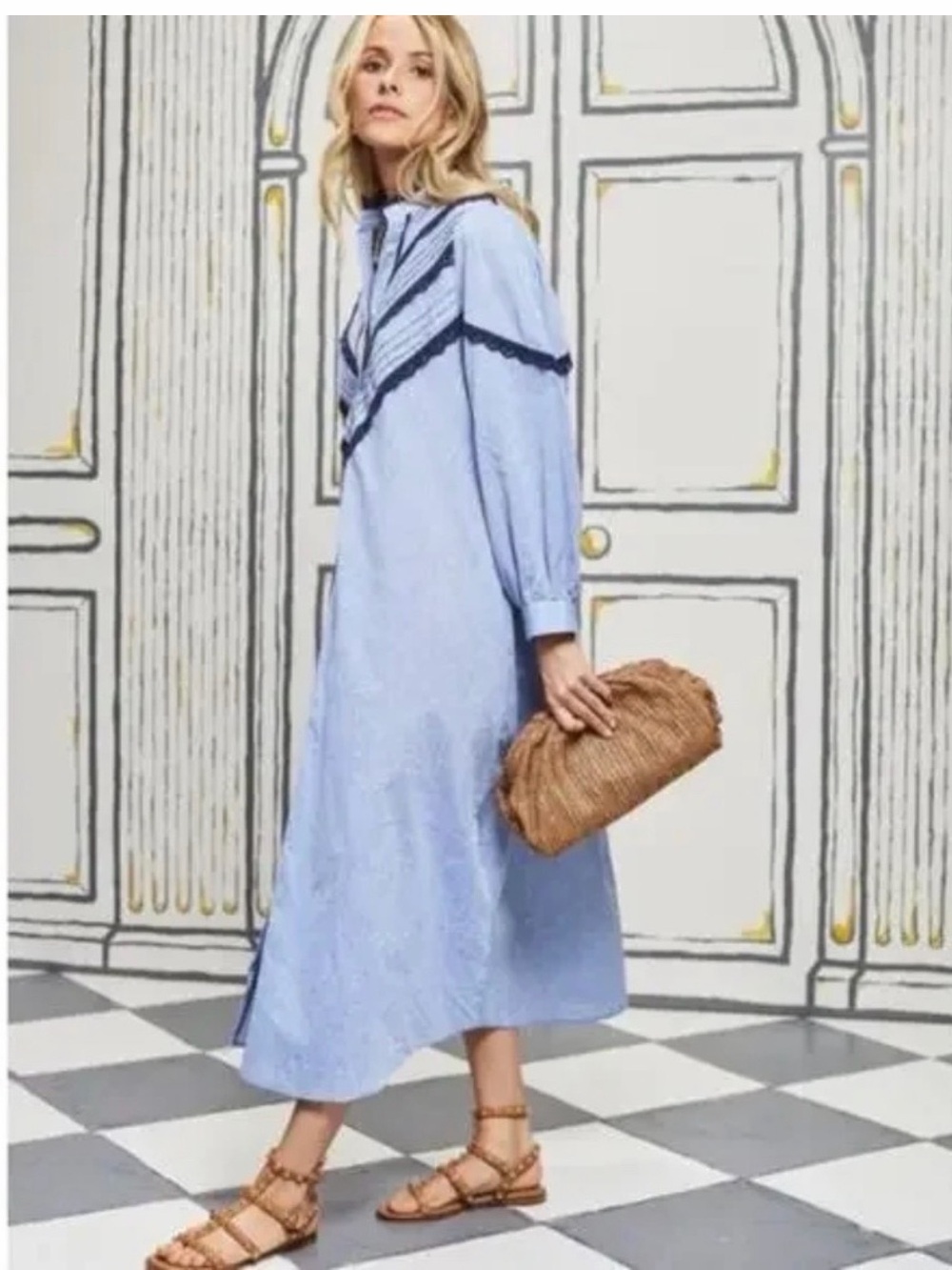 ⭐️Pomander Place by Tuckernuck Jolene Chambray Midi Dress⭐️ - Picture 5 of 13